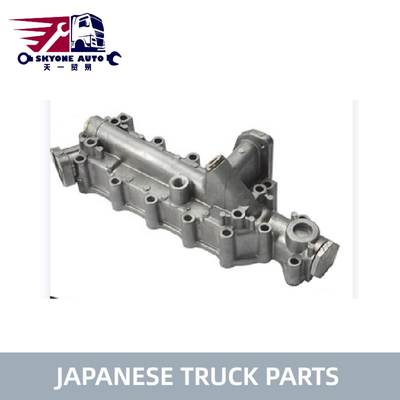 Bagian Truk Jepang Penutup pendingin minyak 15710-1600 untuk HINO H06CT H07D Truck HINO ENGINE PARTS