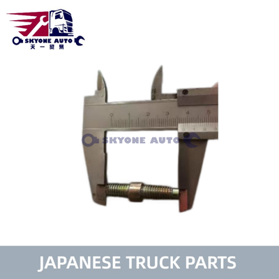 Suku cadang truk Jepang Oil Pan Stud 8-97190392-0 8971903920 untuk ISUZU NPR75 4HK1-T Truck ISUZU TRUCK PARTS